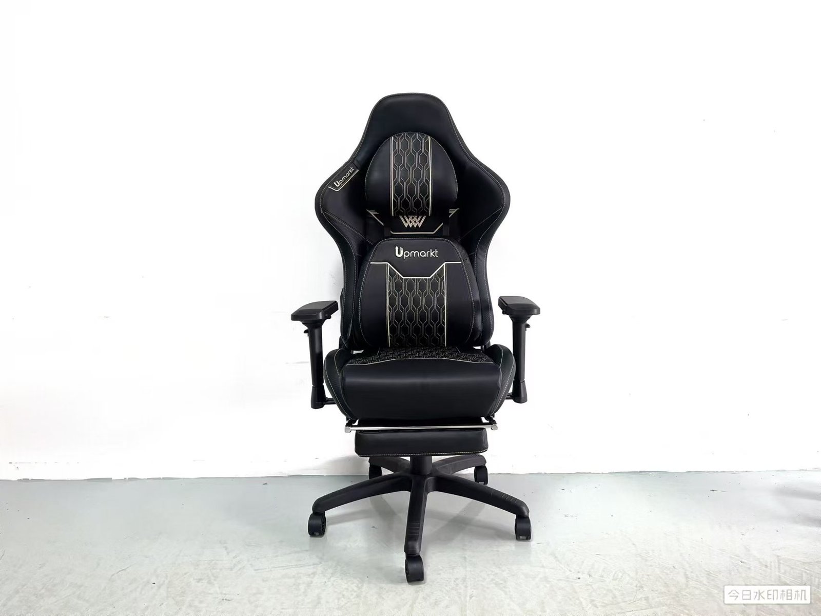 UPMARKT BLACK